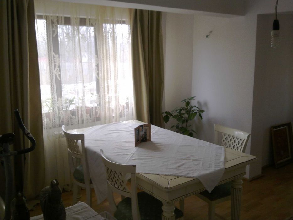 Super oferta , vila in Paun