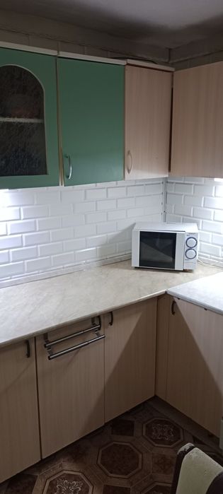 Продам кухонный гарнитур б/у