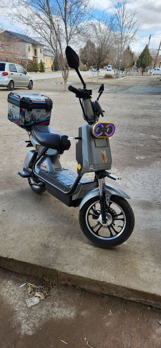 Elektro skuter 6 akumlyator