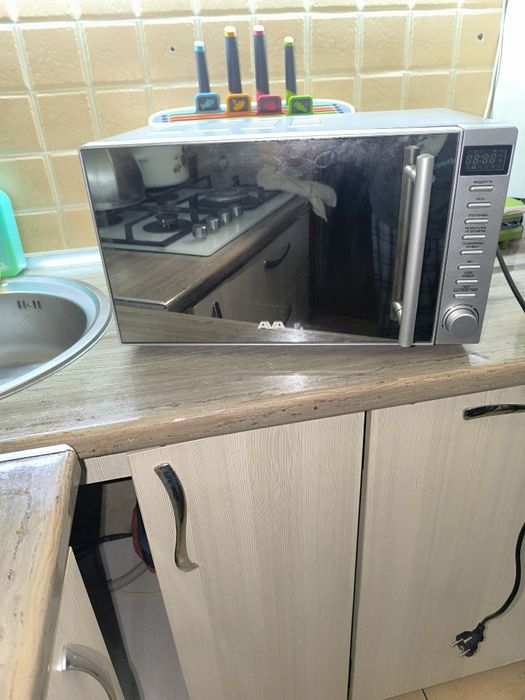 Микроволновка на зап.части