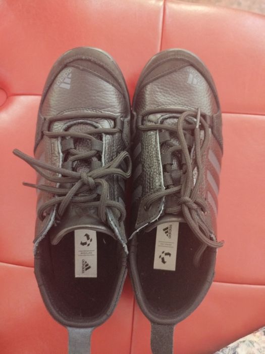 Новые кроссовки adidas