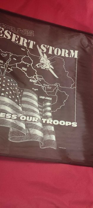Banner Operațiunea Furtună în Deșert 1991.   107 cm inaltime x 103 cm latime . Serigrafie pe poliester.