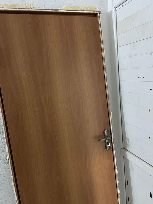 Межкомнатная дверь