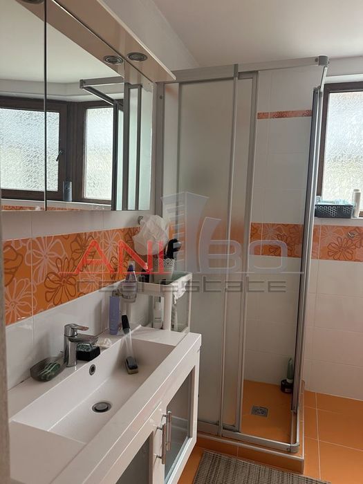 Дава се под наем Тристаен апартамент в Варна, Бриз - 110 кв.м за 797.64 € - Снимка #10