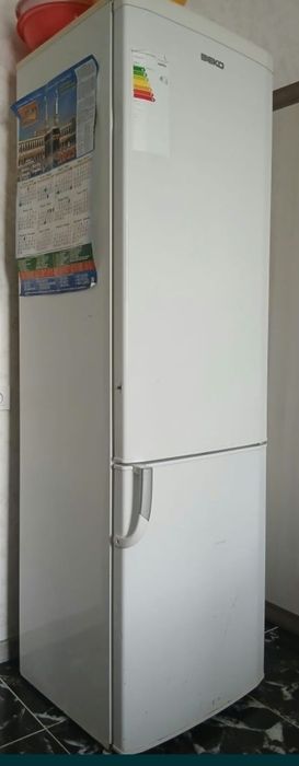 Продам холодильник