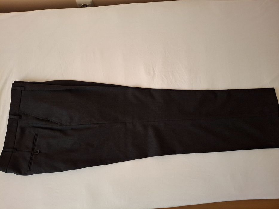 Нов мъжки костюм