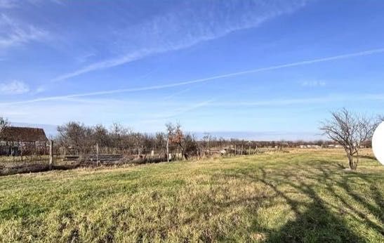 TEREN + CASA Vanzare FELCHERIU CU TOATE utilitatile (Gaz,Curent,Canal)