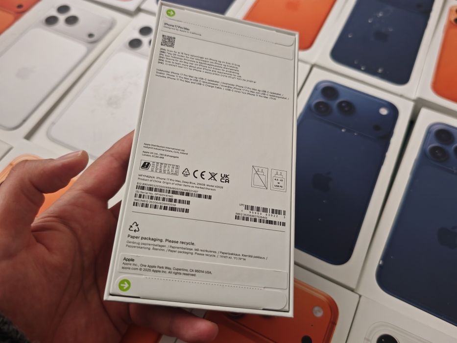 Налични! Промо! iPhone 17 Pro Max 256GB BLUE