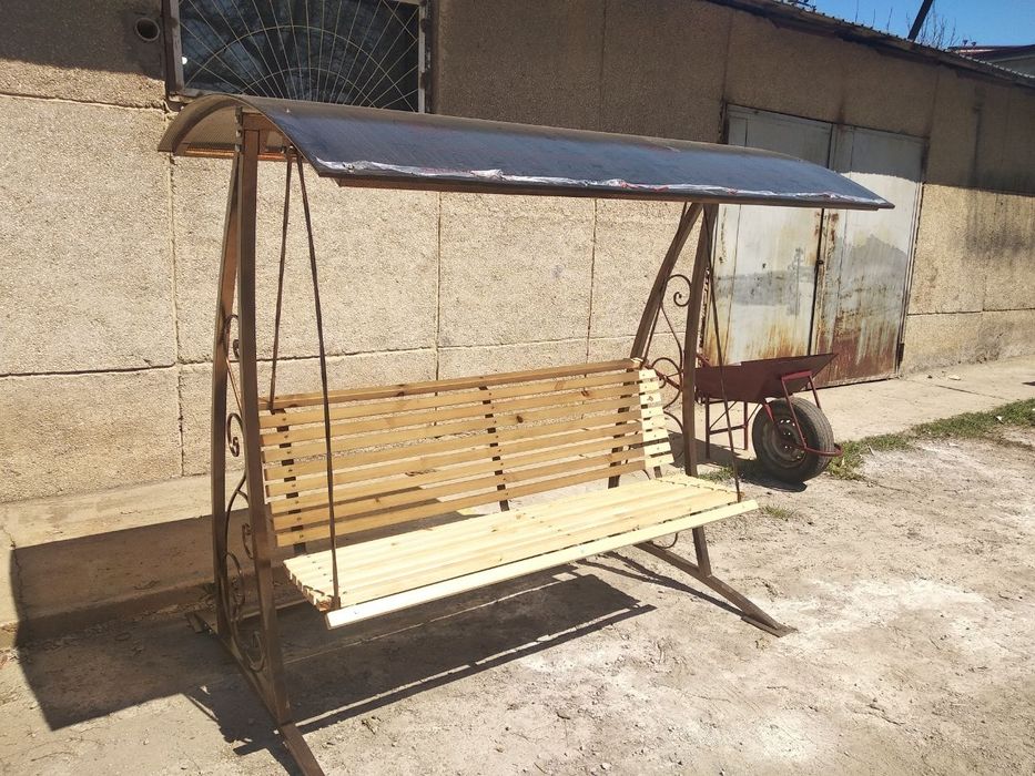 Продаются садовые качели для дома и дачи
