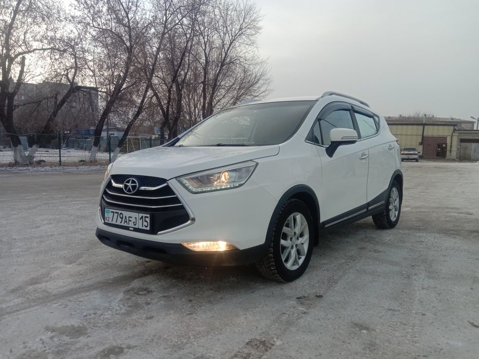 Продам JAC S3 2015 года