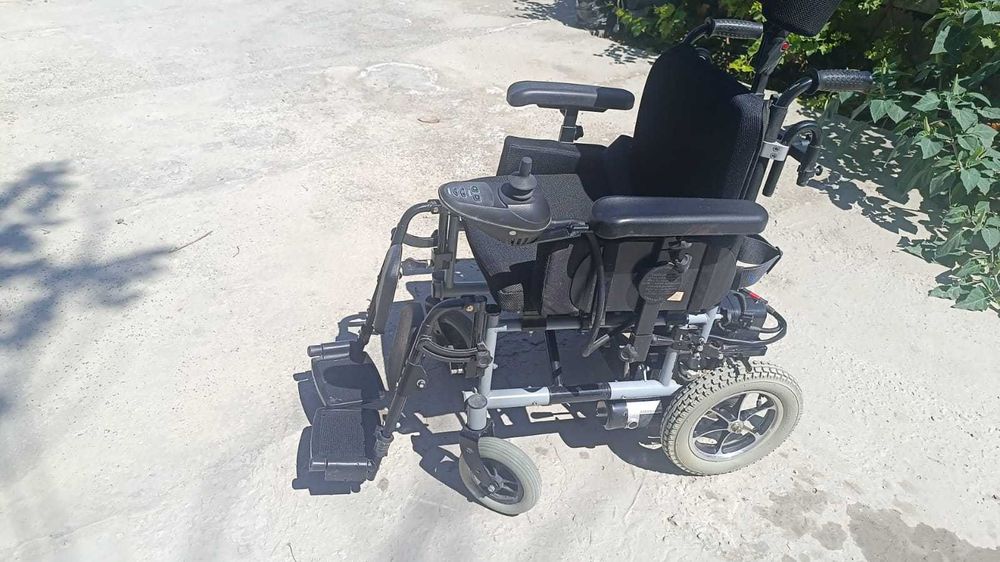 Инвалидная коляска электрическая