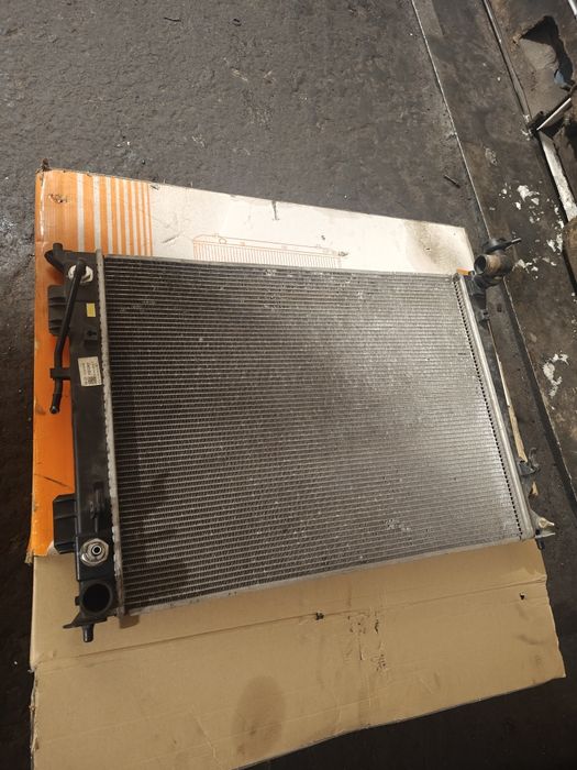 Радиатор на Kia k7