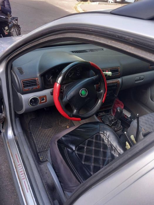 SKODA Octavia 2000 — imagine 5