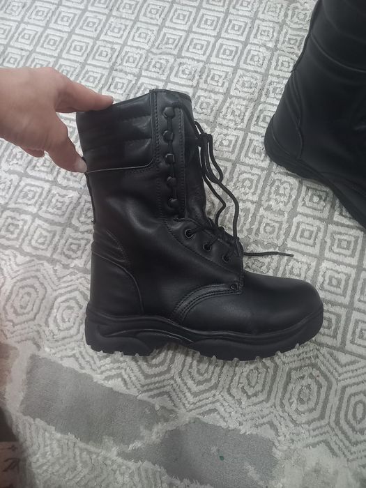 Продам берцы зима