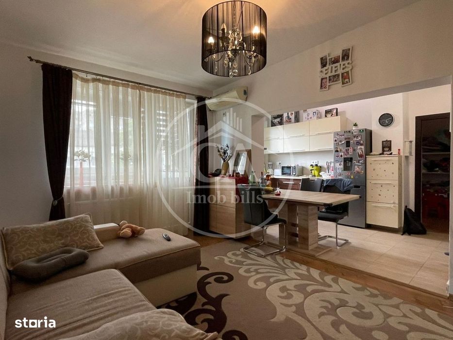 Apartament cu 3 camere de vanzare in zona Decebal, Oradea