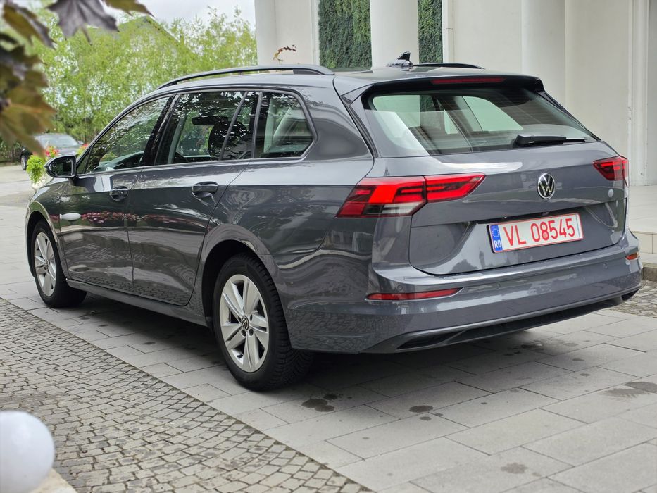 Volkswagen Golf VIII 1.0Tsi-110cp-Life Bussines