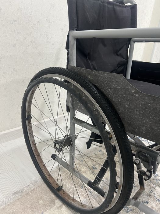 Продам коляску инвалидную