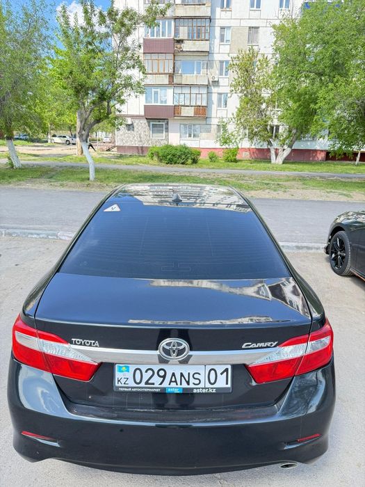Тойота камри        .