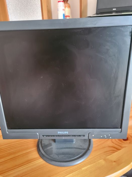 Монитор philips работи