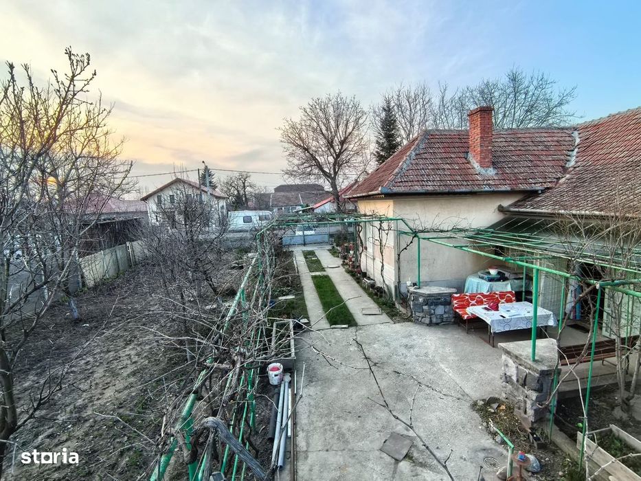 Teren 1464 mp cu front stradal de 26,7 mL