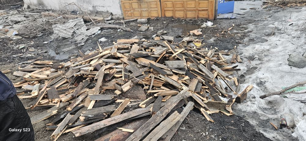 Дрова мешкоми,чурками и колотые