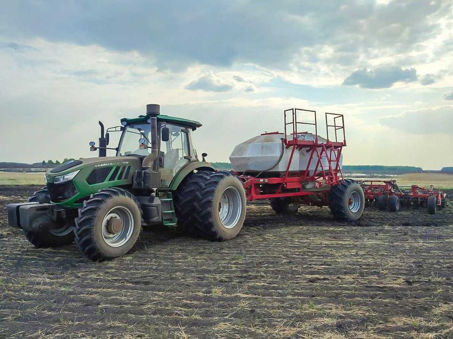 Премиальные трактора Changfa CFJ2004 (мощность 200л.с.) 4WD