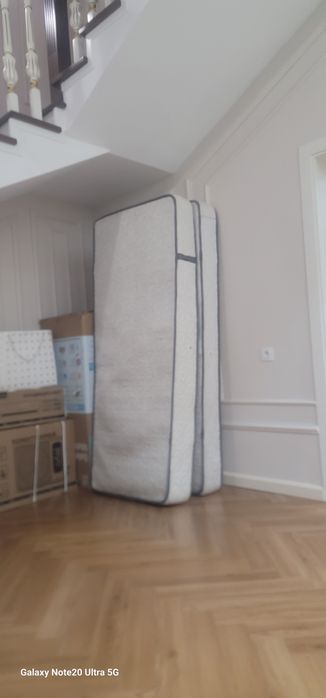 Матрас 2 шт в хорошем состоянии