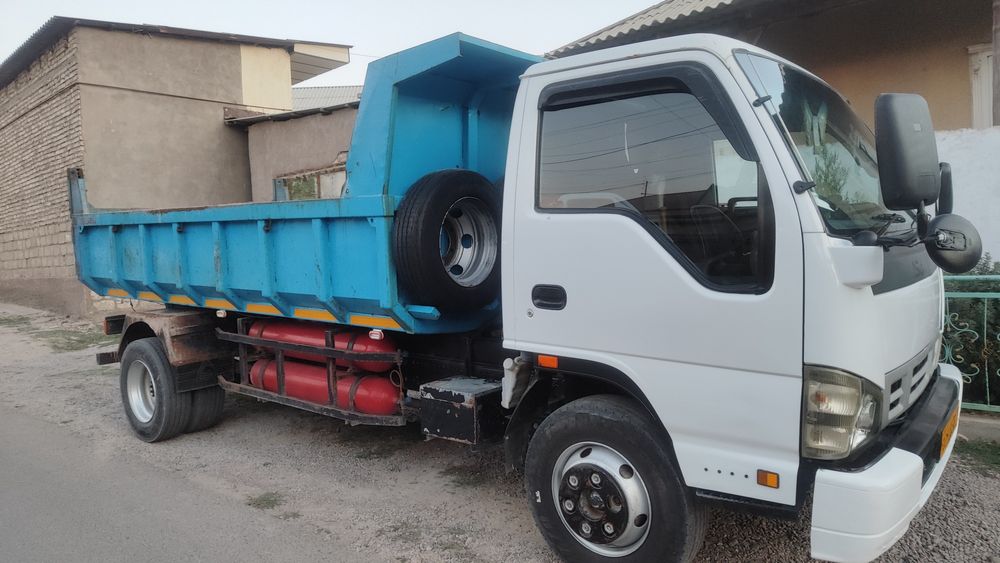 Isuzu sotiladi 25000$