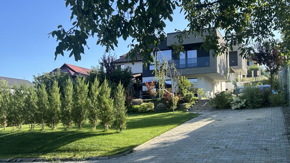 Vila  premium  , 204mp, /625 mp teren, langa Lidl  Tudor Neculai