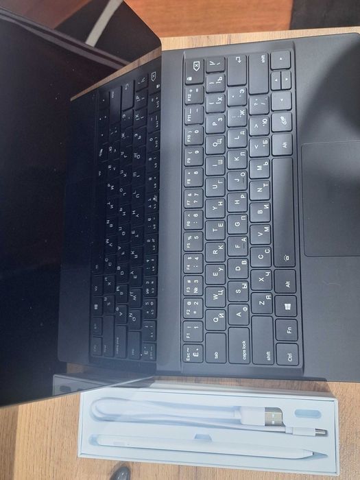 DERE T30 Pro — ноутбук-планшет 2 в 1