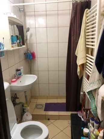 Vând   Apartament   1 Cameră  mobilat,balcon, CT  A.Saguna (saker)