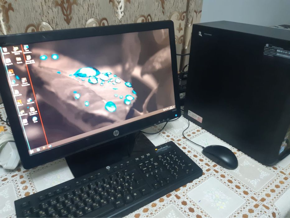 Монитор HP + клавиатура в подарок! 20к