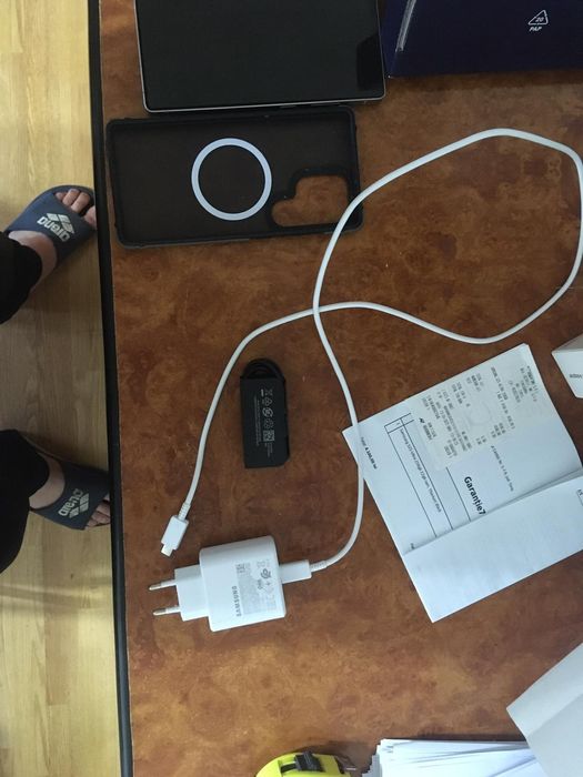 URGENT‼️ Vand/Schimb  S25ultra full box in garantie