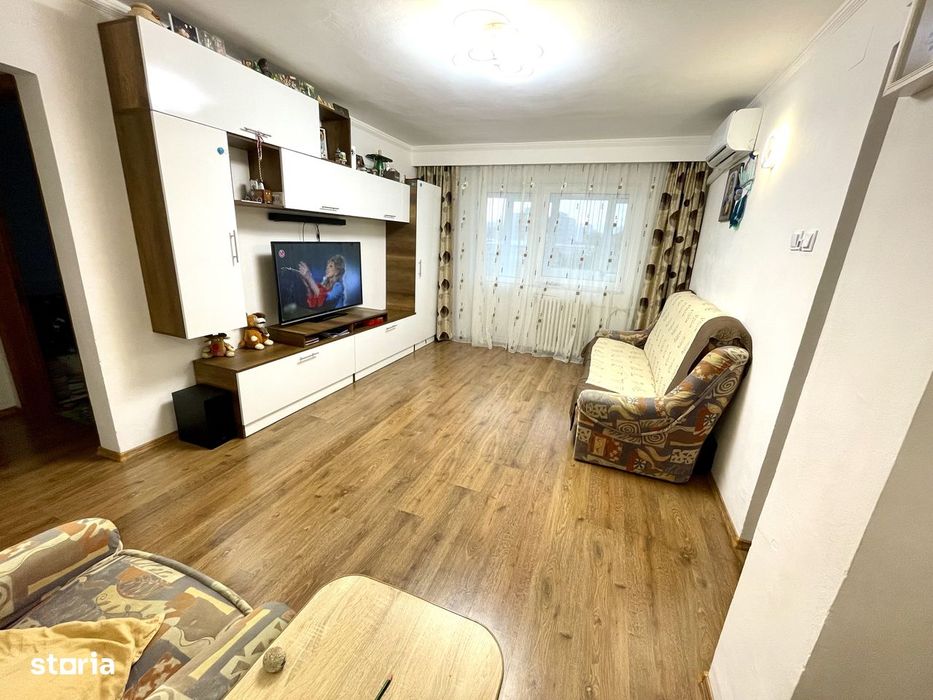 Apartament decomandat 4 camere 2 bai 2 balcoane 79 mp 5/10 ostroveni