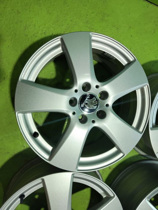17 5x112 Skoda лети джанти 5х112 шкода
