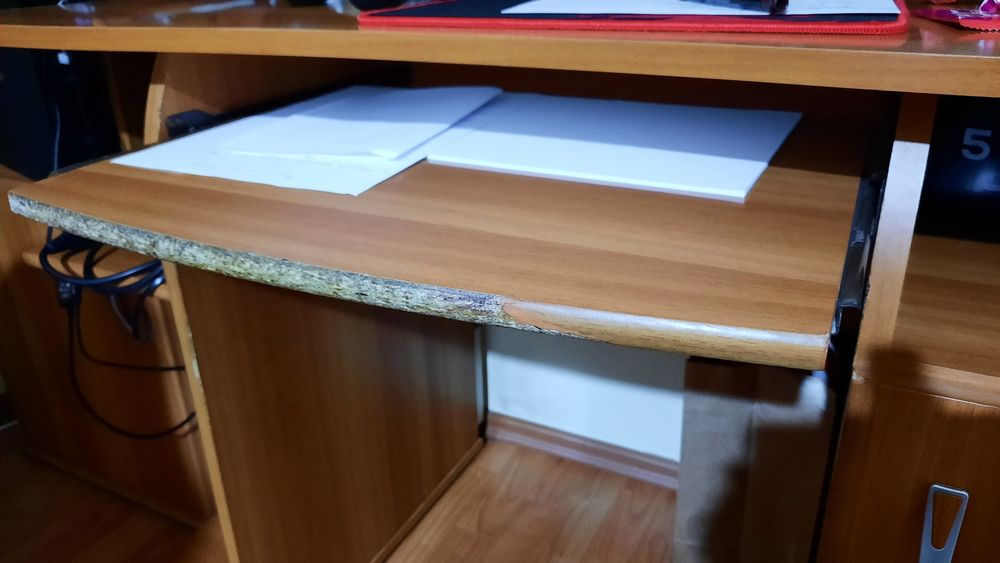 Negociabil! Hai la școală! Ansamblu  bibliotecă și birou, Polonia