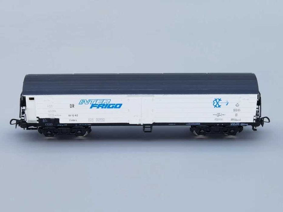 Vagon frigorific pe boghiuri marca Piko scara ho