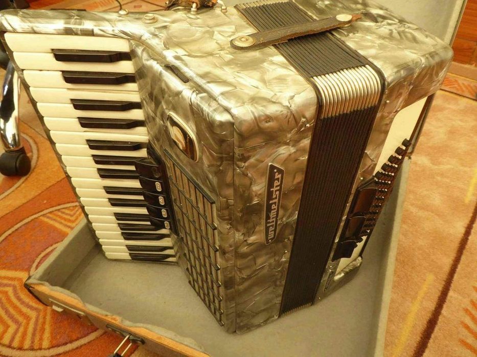 Weltmeister Stella 60 баса