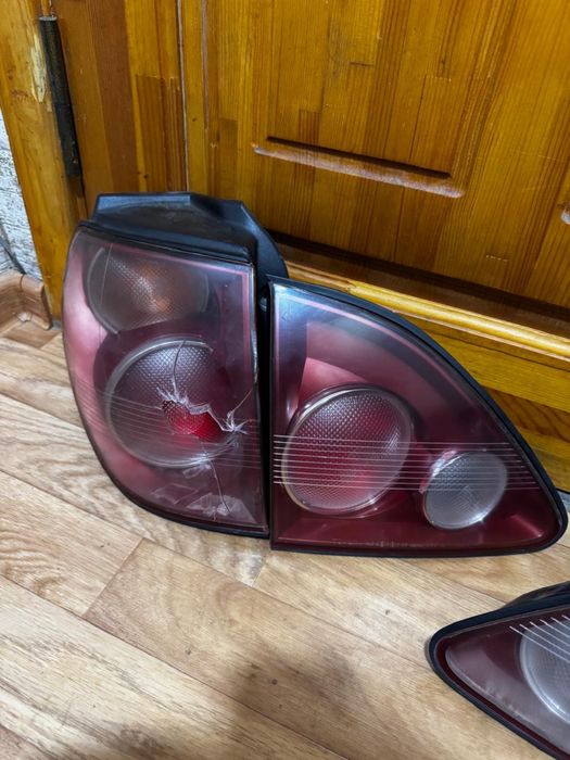 Продам задние фары!