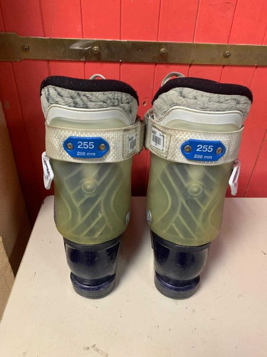 Clapari ski schi Rossignol Kelia marime Eur:39.5 Mondo:25.5 298mm