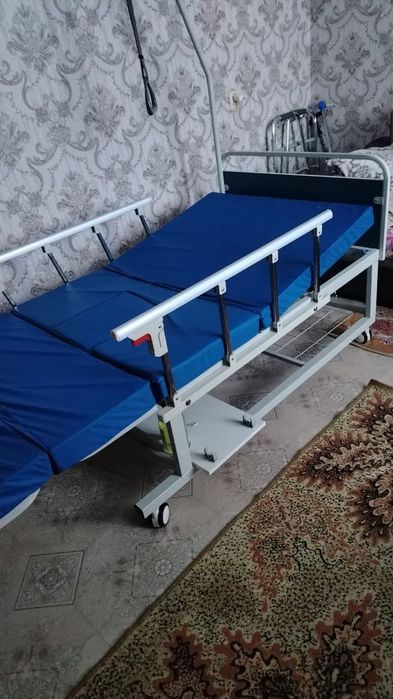 Кровать механическая