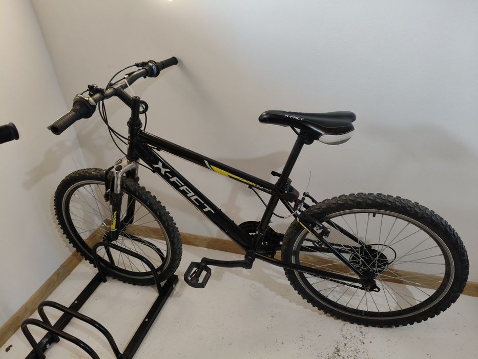 Vând bicicleta  X FACT,