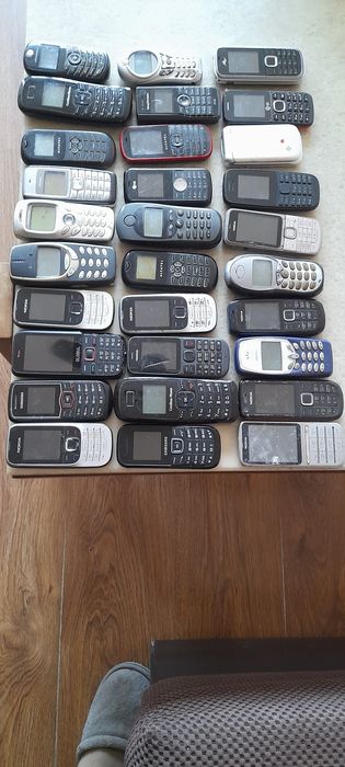 Телефони с копчета 30 броя по 1.50еза брой