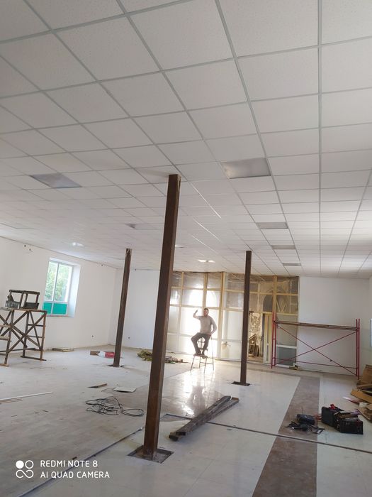 Установка потолков Армстронг