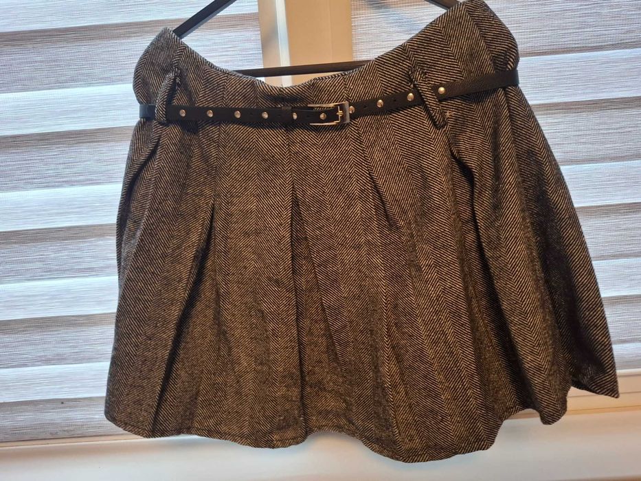 Дамска къса пола