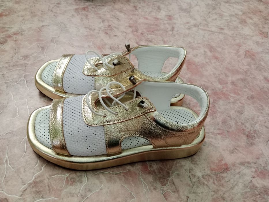 Продам босоножки 36р