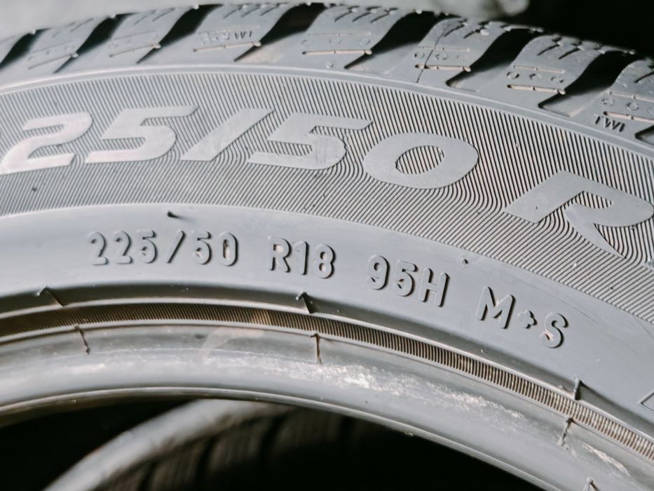 225/50R18 Pirelli run flat steluță