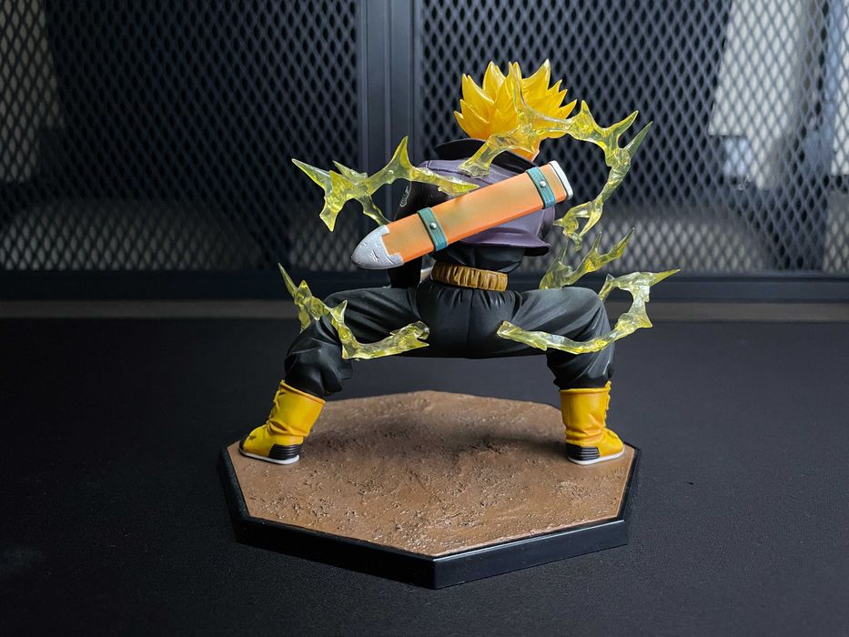 Dragonball Z Super Saiyan Trunks S.H. Figuarts