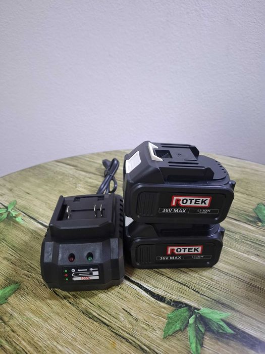 Set Bormasina cu Percutie+Polidisc  Profesional ROTEK