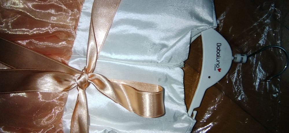 Официална рокля за момиченце на 1 г.